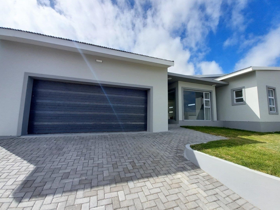 3 Bedroom Property for Sale in Aston Bay Eastern Cape